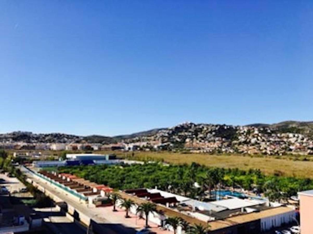Apartamentos Deluxe Pompeya 2 เพนิสโคลา ภายนอก รูปภาพ